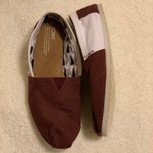 Unique Toms 9.5W